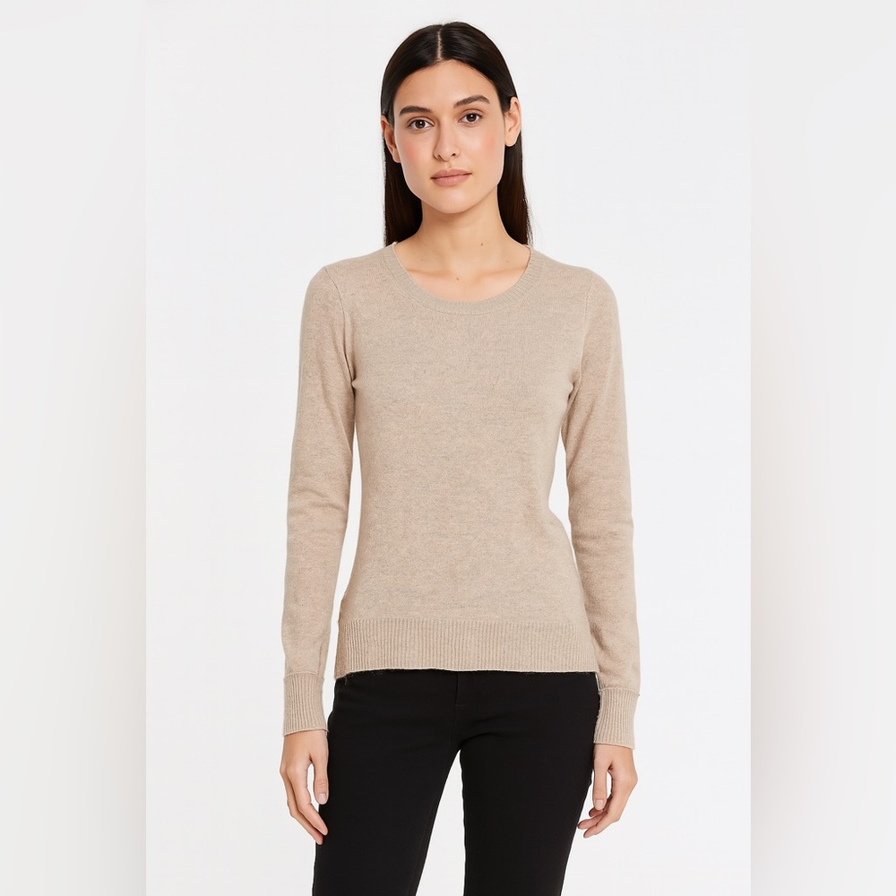 Aqua 100% Cashmere Sweater